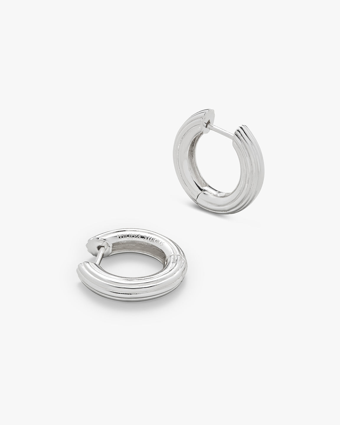 Bold Grooved Hoops Medium
