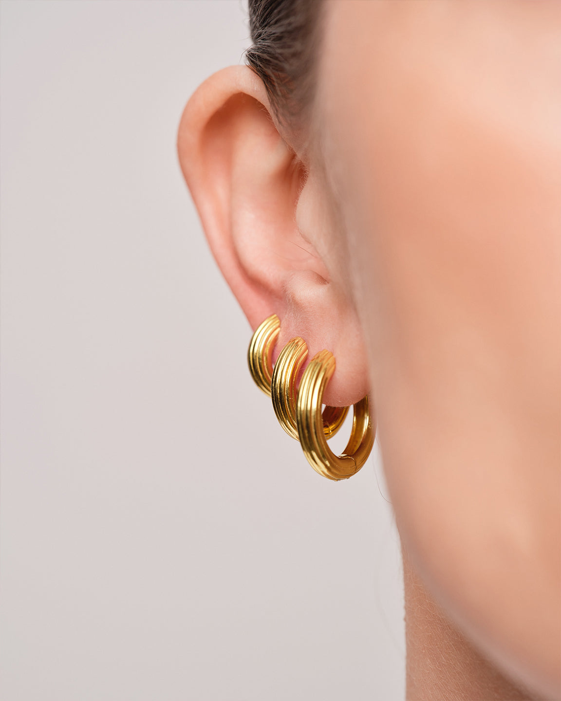Bold Grooved Hoops Medium