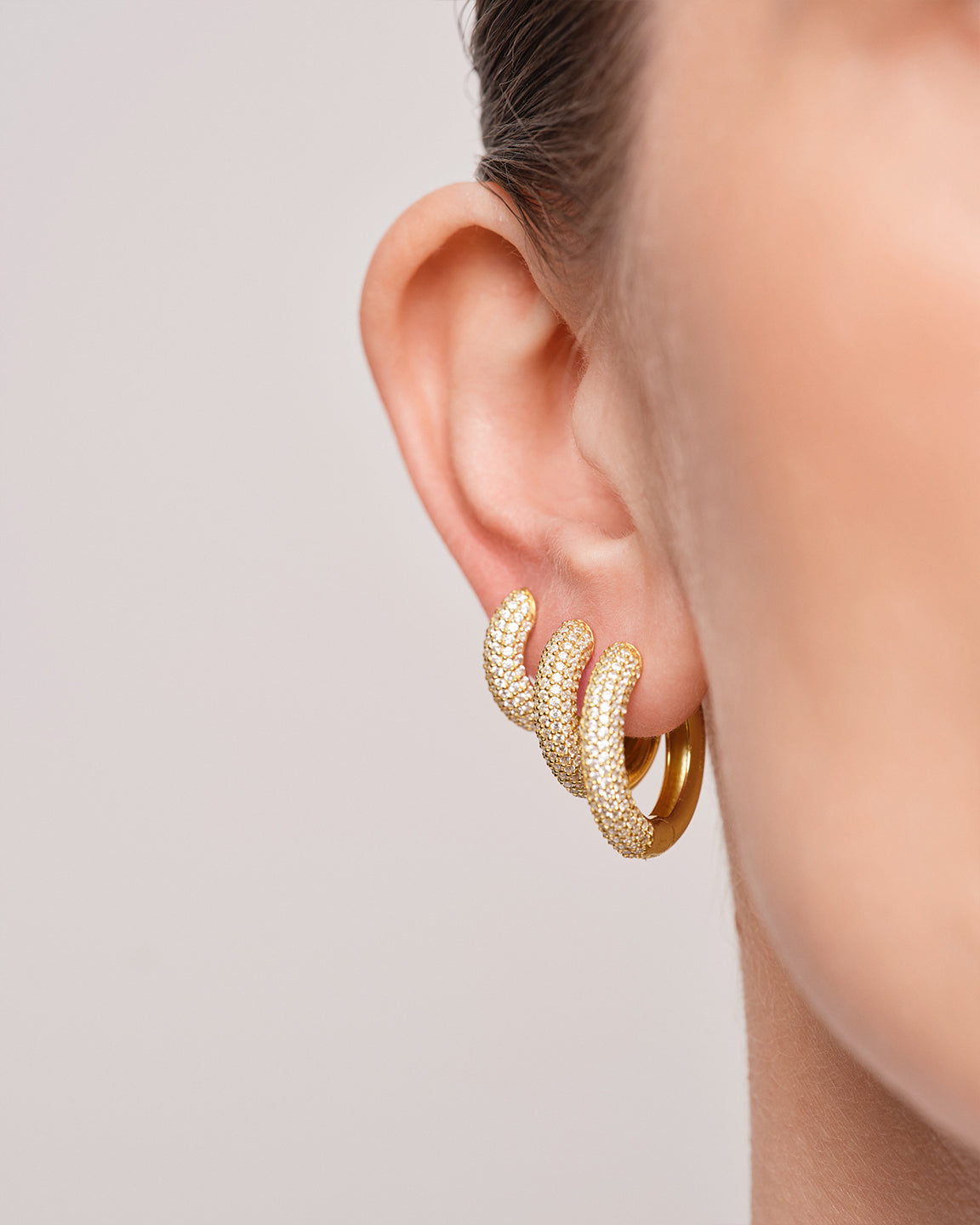 Bold Pave Hoops Medium