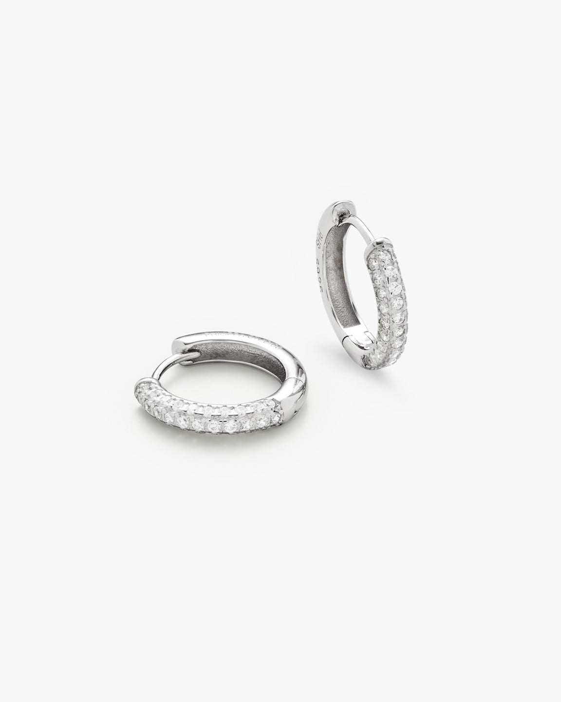 Classic Pave Hoops Medium