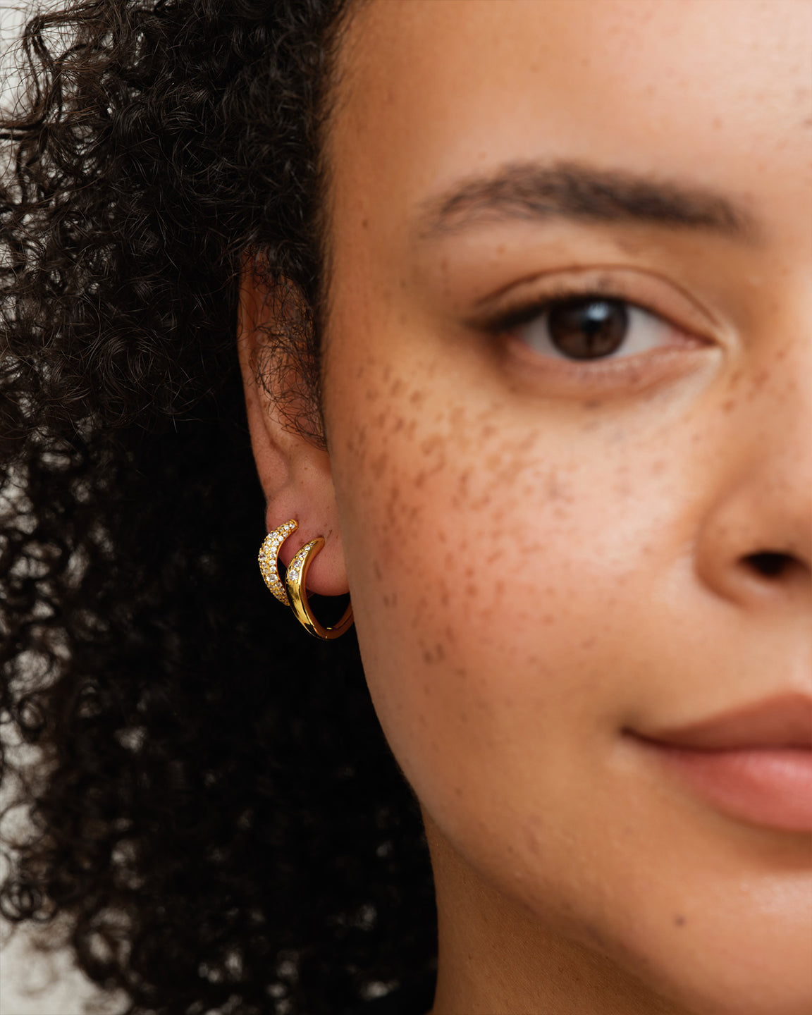 Wave Pave Hoops Medium