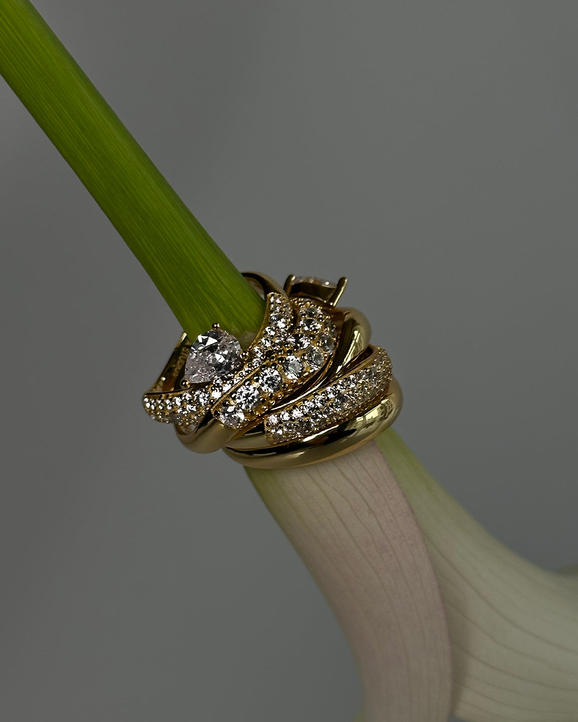 Wave Pear Pave Ring