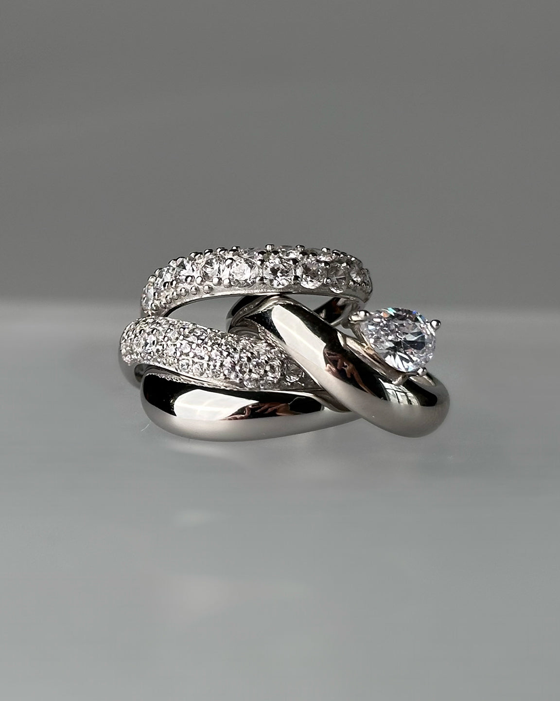 Wave Pear Ring