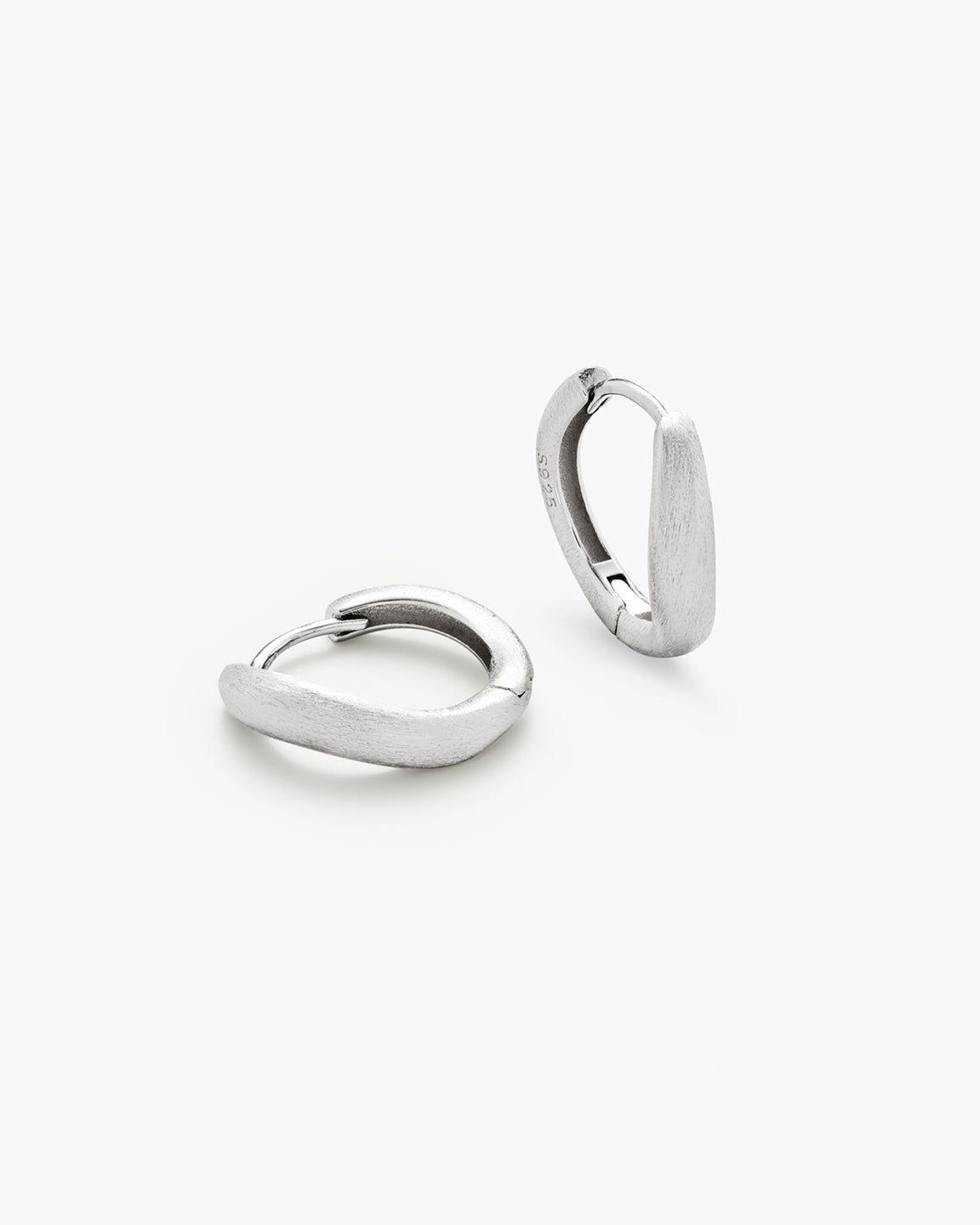 Wave Satin Hoops Medium