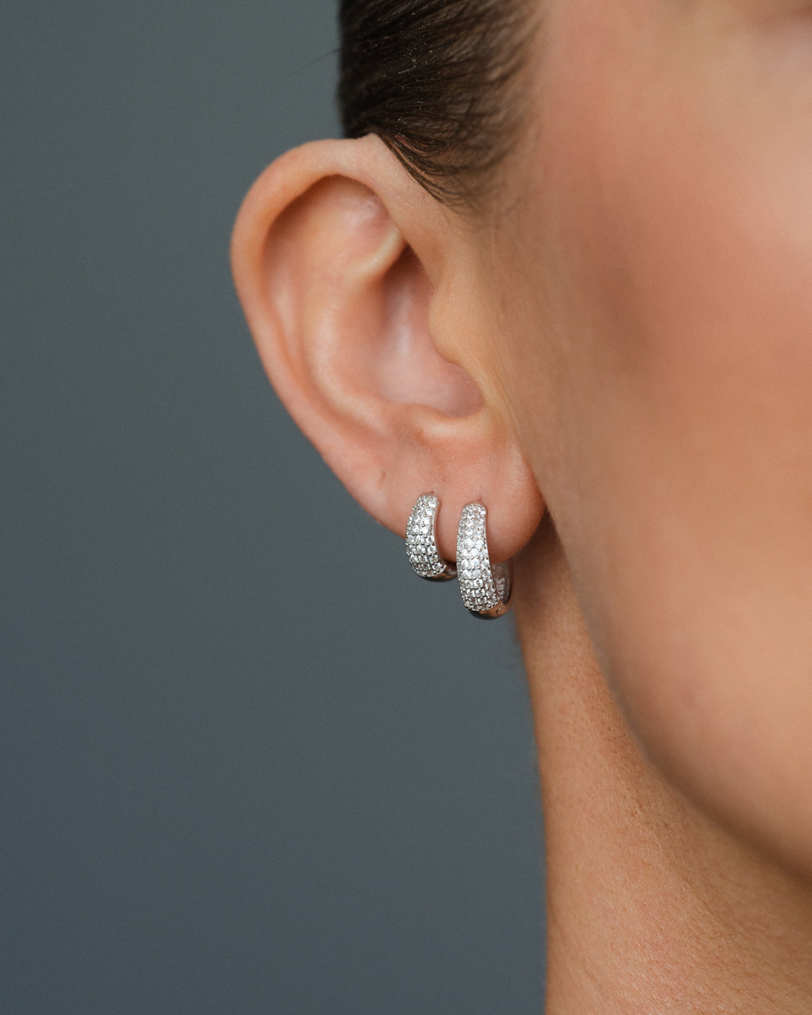 Dome Pave Hoops Medium