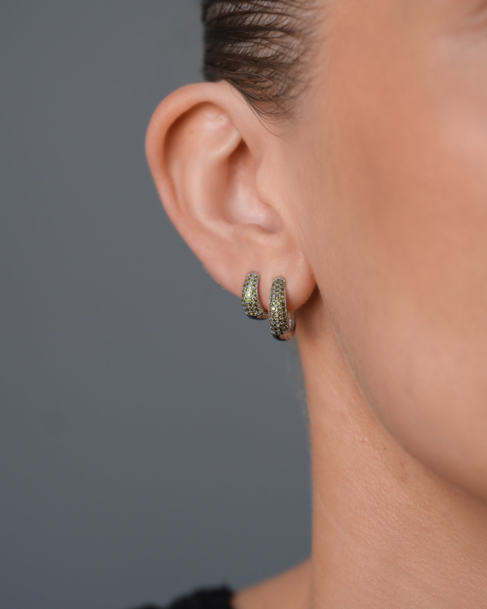 Dome Pave Hoops Peridot Medium