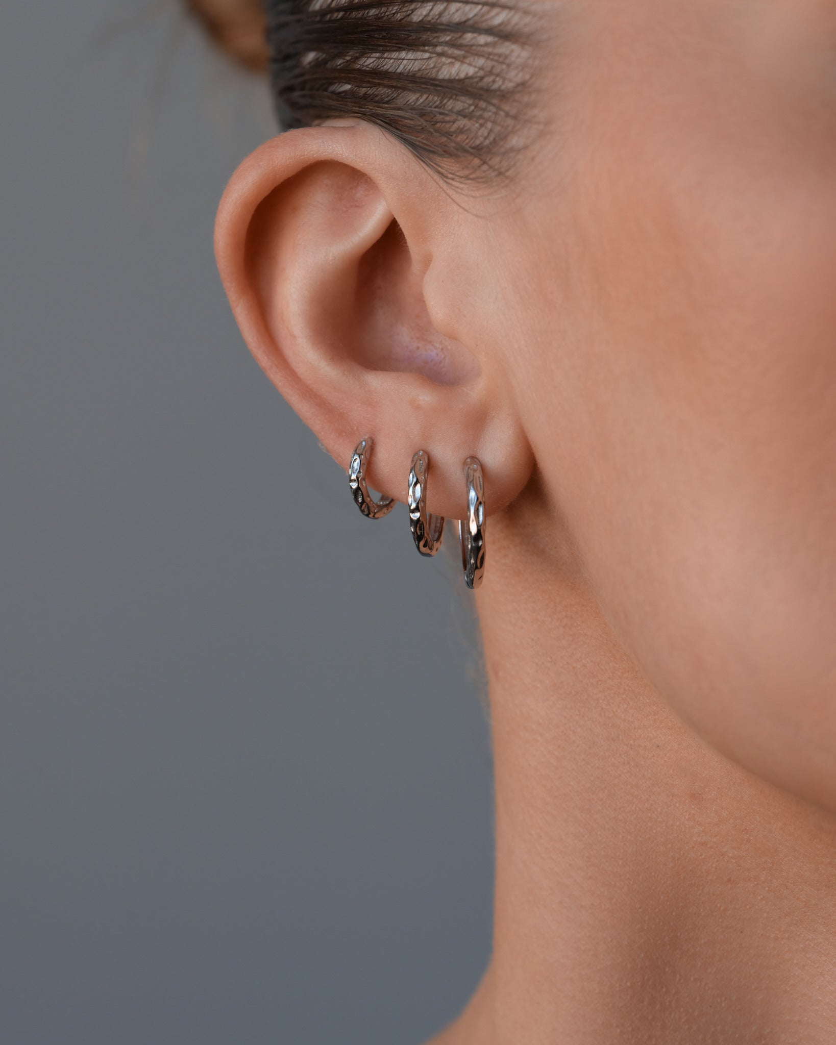 Structured Hoops Medium