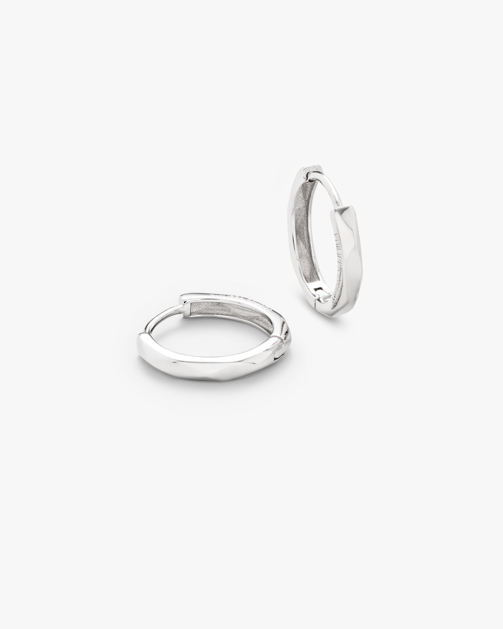Unika Hoops Medium