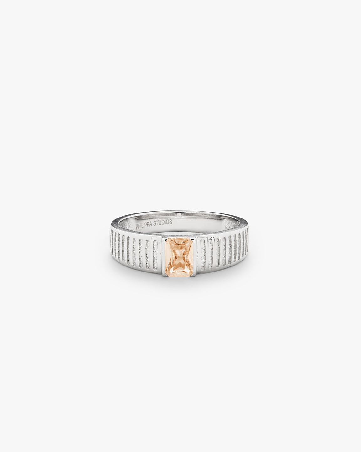 Vera Champagne Ring