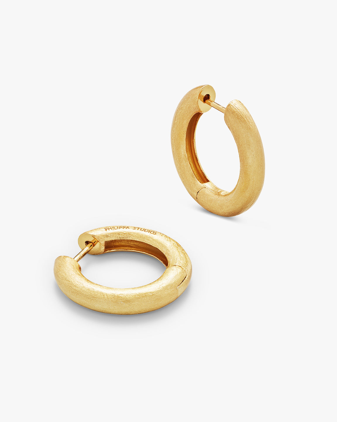 Bold Satin Hoops L Gull #Gull